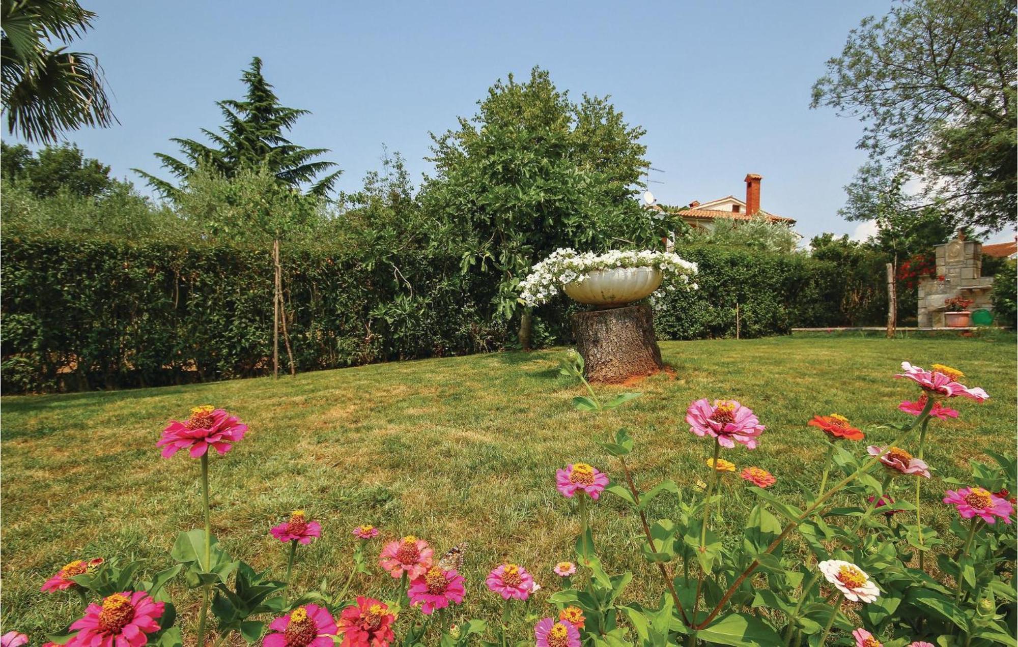 Beautiful Apartment In Porec With Wifi Εξωτερικό φωτογραφία
