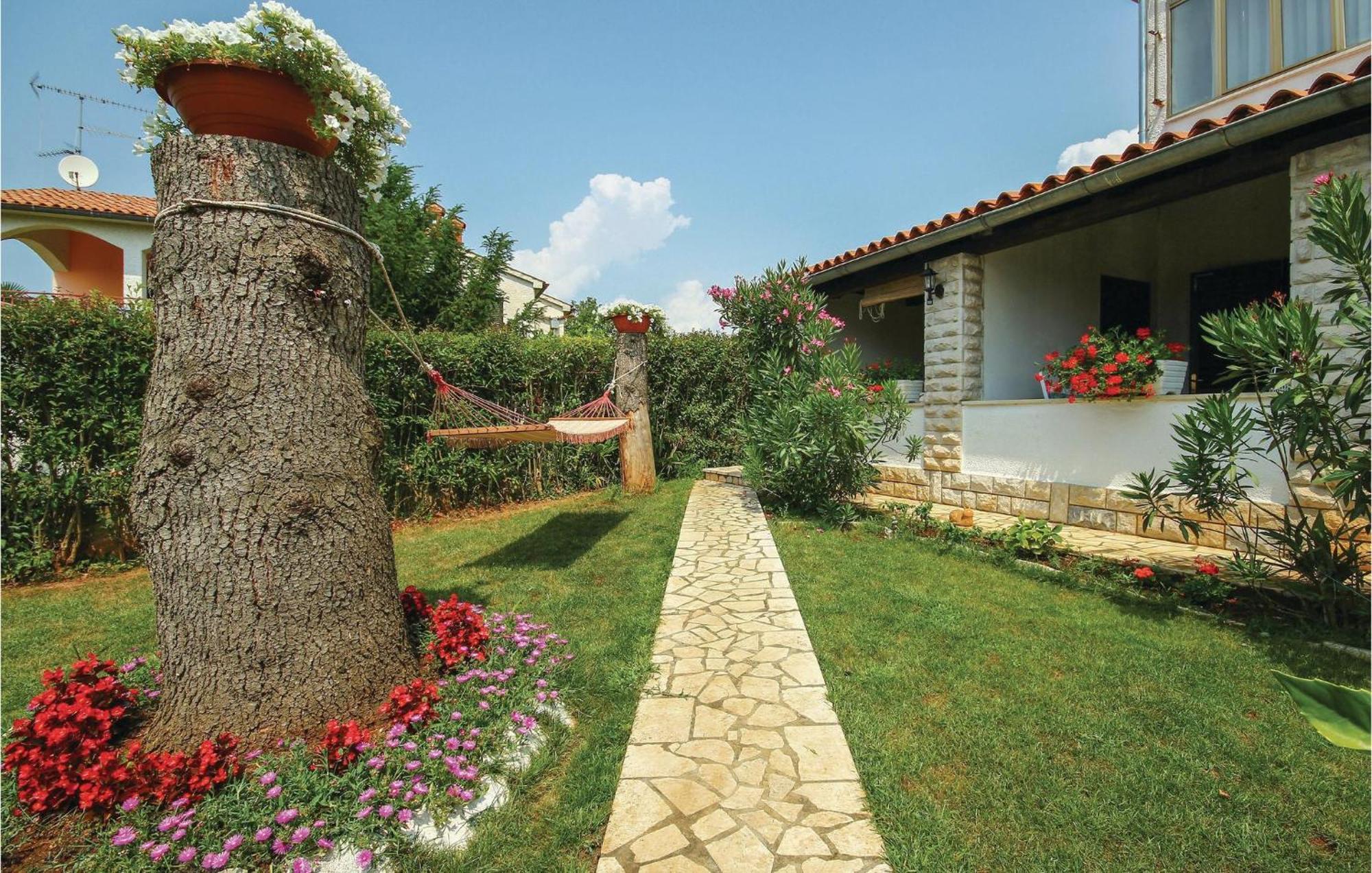 Beautiful Apartment In Porec With Wifi Εξωτερικό φωτογραφία
